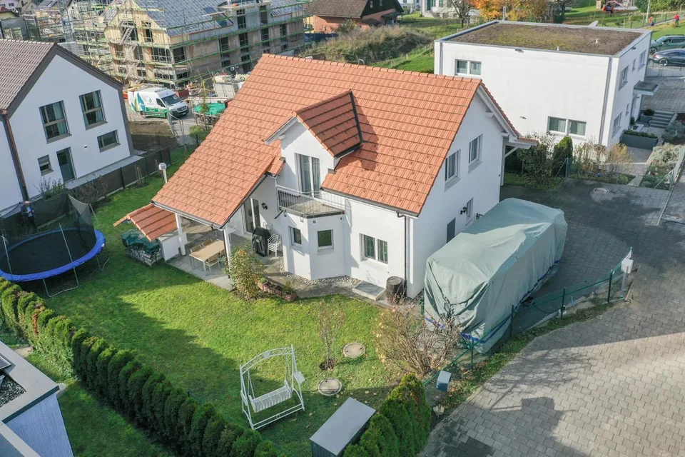 Bank-approved, like-new house to fall in love with, optimal family base – photo 14 of 15