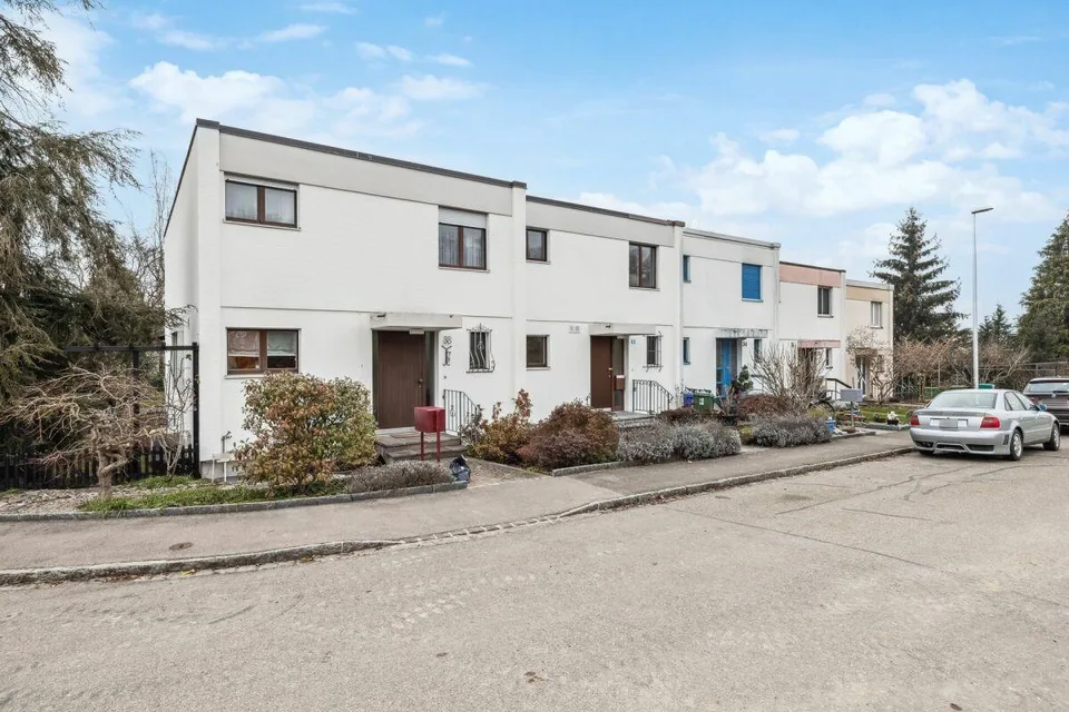 Charmantes 4 1/2-Zimmer-Reihen-Einfamilienhaus mit Hobbyraum, Gemüs...