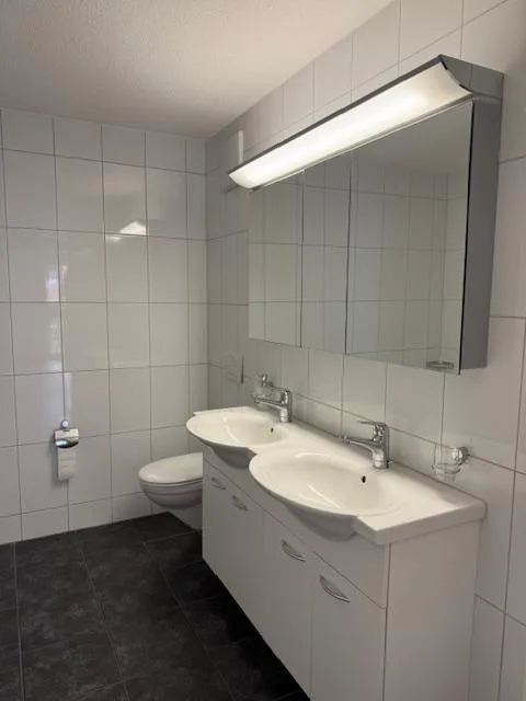 Helle 4.5-Zimmer-Wohnung mit Balkon und schöner Aussicht in Toffen – Foto 9 von 14