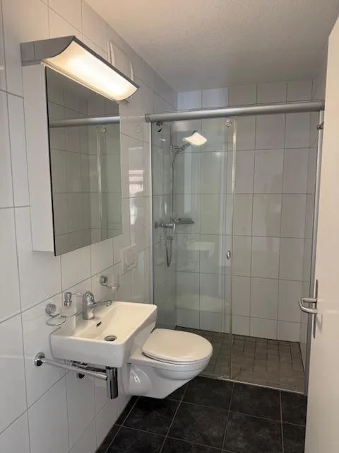 Helle 4.5-Zimmer-Wohnung mit Balkon und schöner Aussicht in Toffen – Foto 8 von 14
