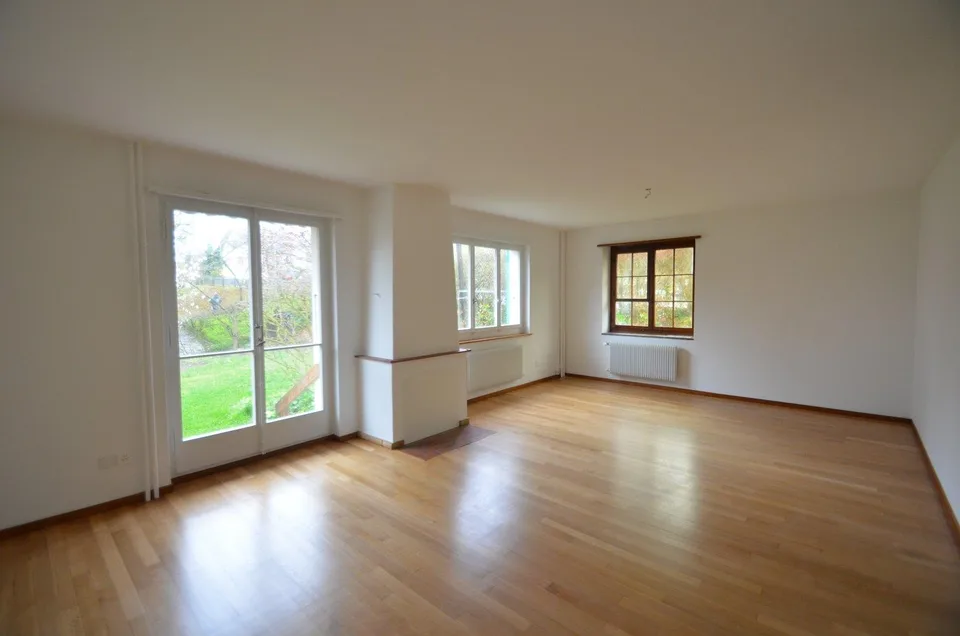 Charmantes 4-Zimmer-Doppeleinfamilienhaus mit sonnigem Garten in ru...