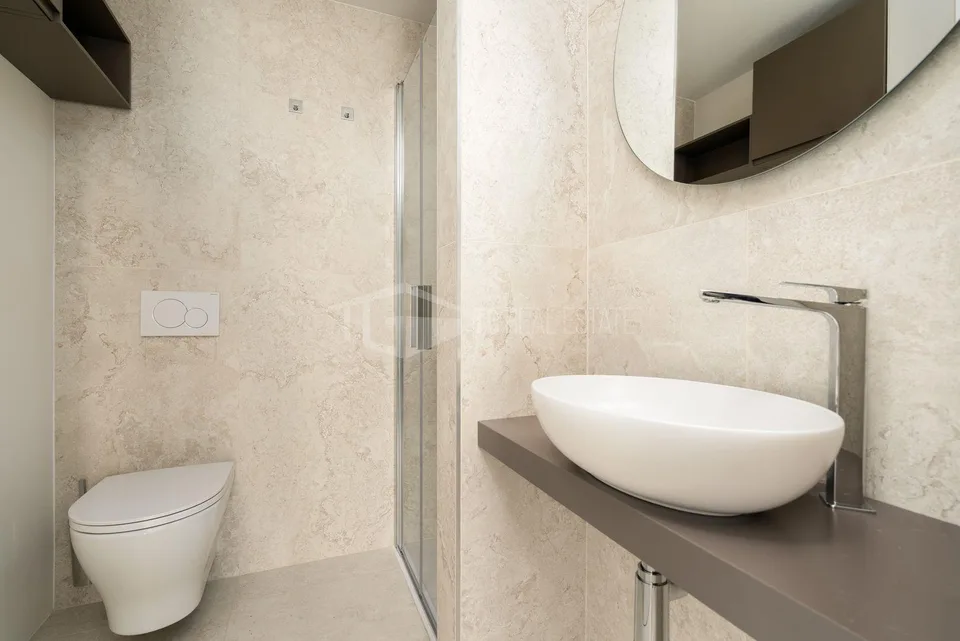 LUMINOSO 4.5 LOCALI CON GIARDINO | BRIGHT 4.5 ROOMS WITH GARDEN | L... – foto 13 di 18
