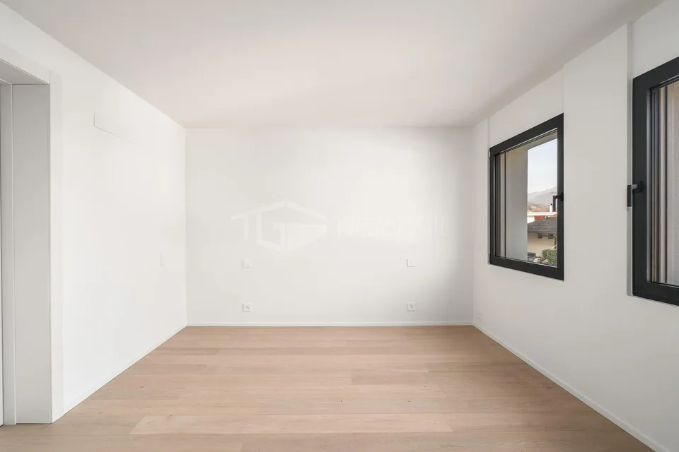 LUMINOSO 4.5 LOCALI CON GIARDINO | BRIGHT 4.5 ROOMS WITH GARDEN | L... – foto 8 di 18