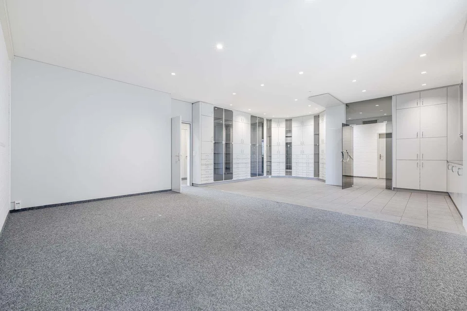 Raum für Ideen: 47 m² Bürofläche im Herzen von Winkeln, St. Gallen