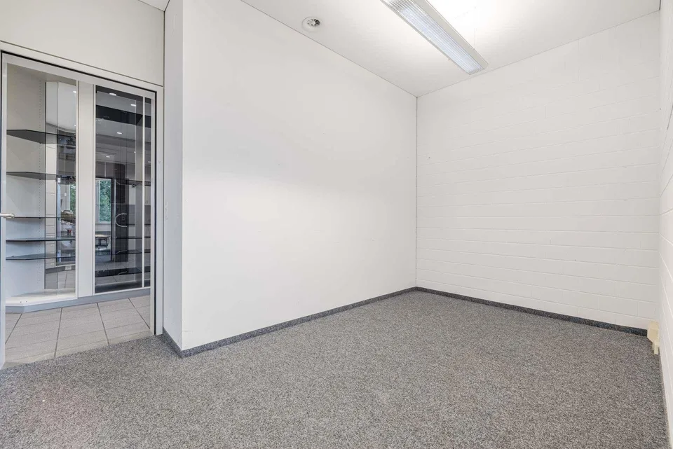 Teilfläche für Ihr Business  25 m² Büro in Winkeln