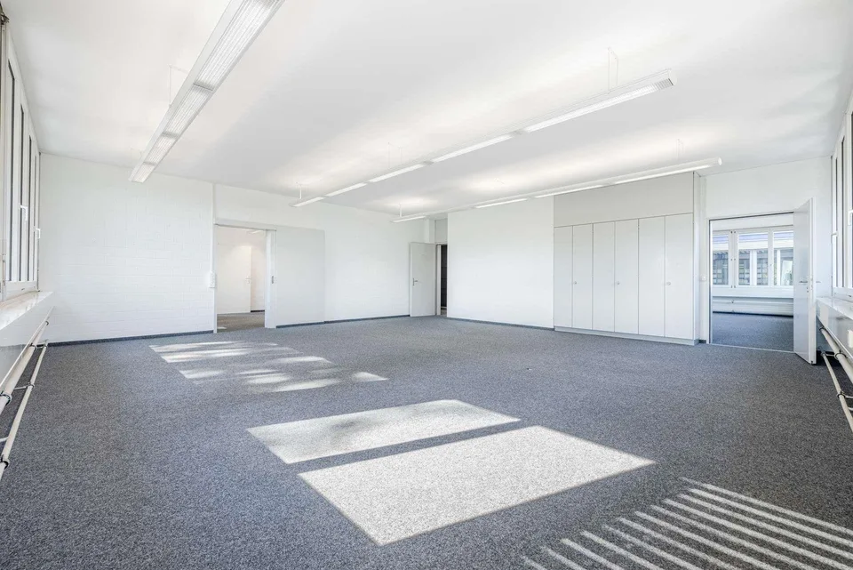 Raum für Ideen: 57 m² Bürofläche im Herzen von Winkeln, St. Gallen