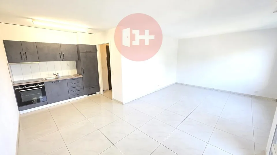 SONNIGE, RUHIGE 1.5 ZIMMER WOHNUNG MIT BALKON, ZU VERMIETEN!