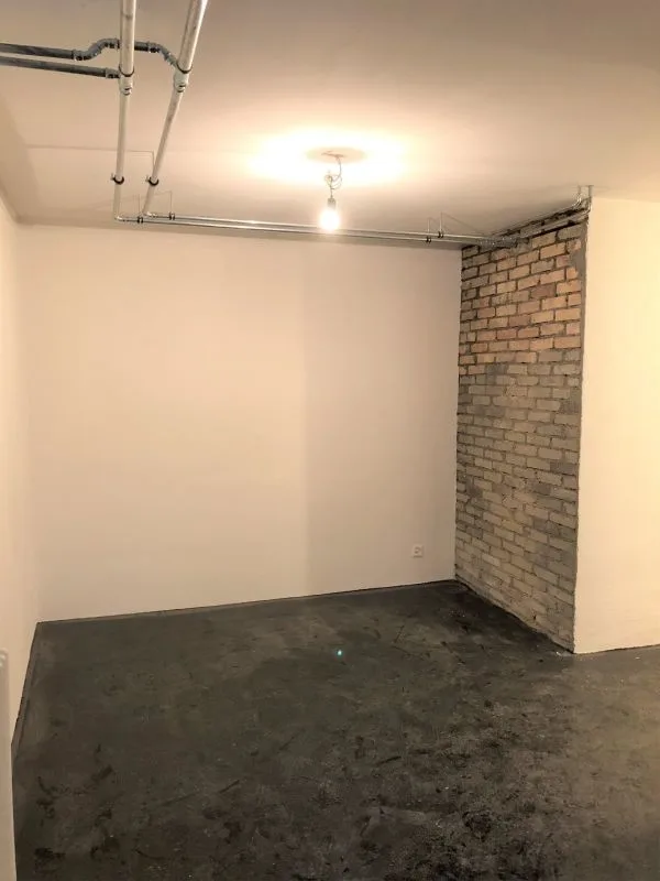 Atelier oder Büro mit Küche und WC an bester Lage