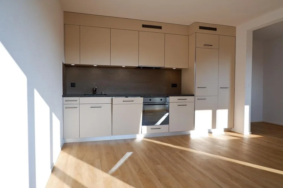 JUNG, IN, ZENTRAL - Schöne 2-Zimmerwohnung