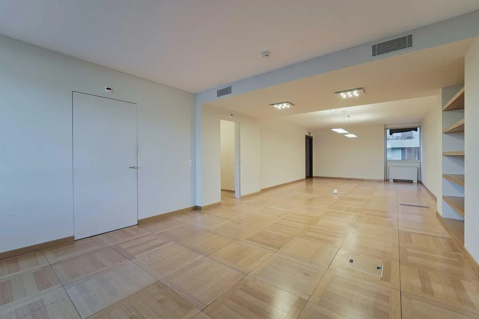 UFFICIO A PARADISO | OFFICE IN PARADISE | UFFICIO A PARADISO | BÜRO...