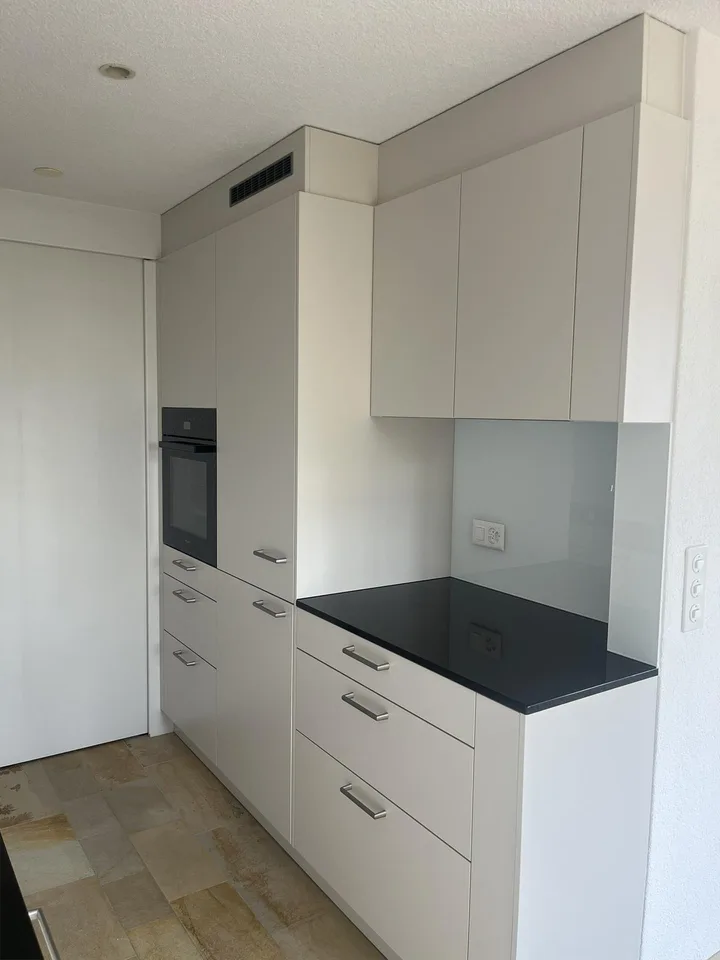 Frisch sanierte Maisonette-Wohnung mit zwei Balkonen