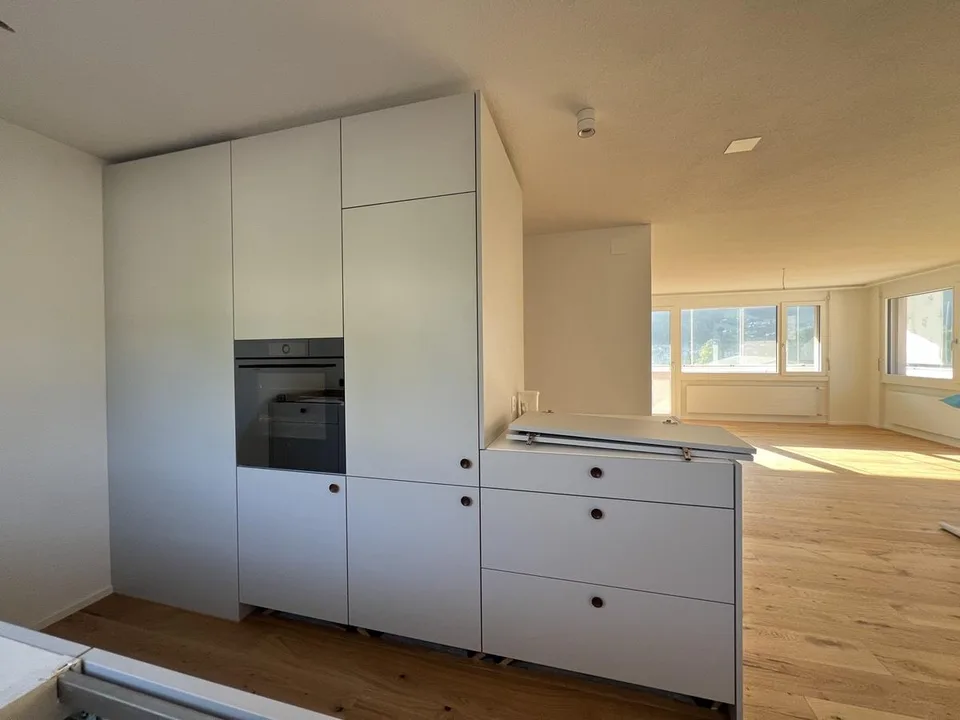 Komplett sanierte 3.5-Zimmerwohnung mit herrlicher Aussicht