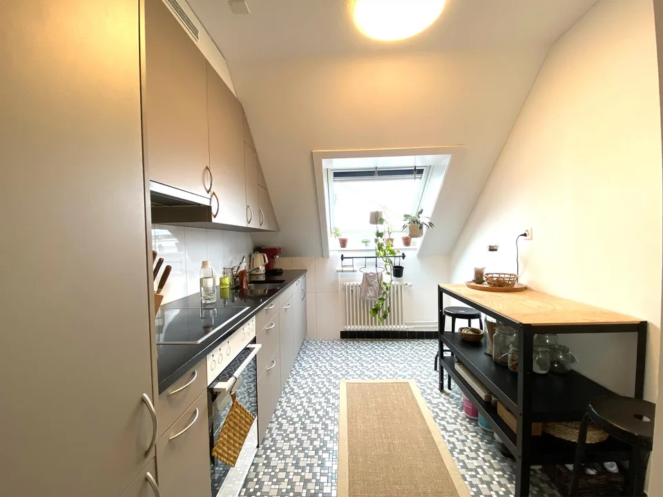 Dachwohnung zu vermieten!