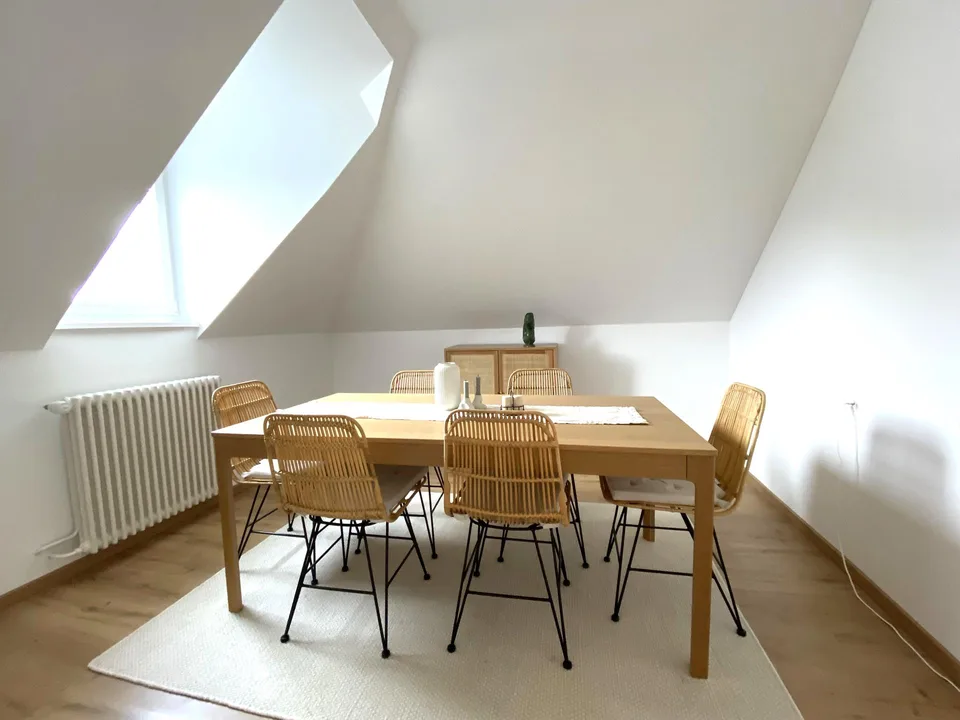 Dachwohnung zu vermieten!