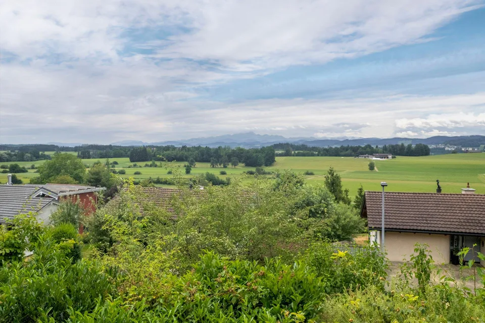 Maison individuelle avec vue lointaine