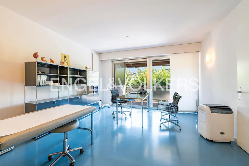 Medical practice in top location (17)