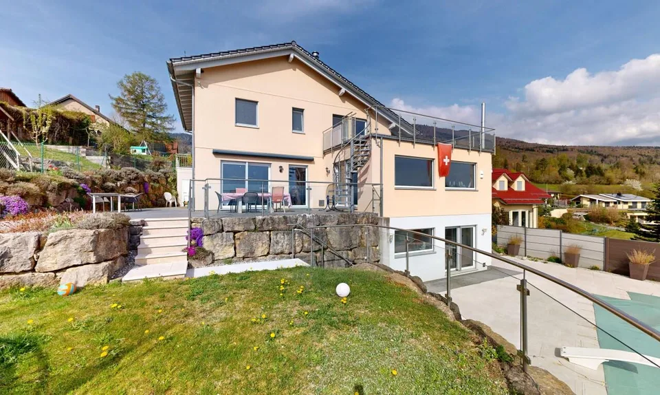 Maison passive avec studio, piscine et vue dégagée