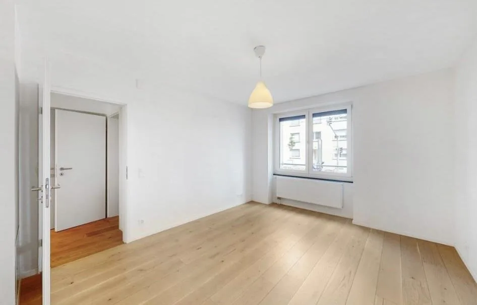 Moderne Wohnung mit eigenem Waschturm – Foto 6 von 7
