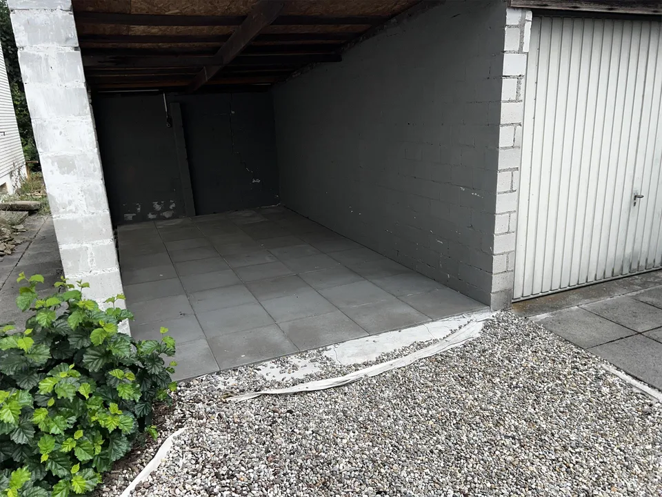 Überdachter Einstellpatz XL