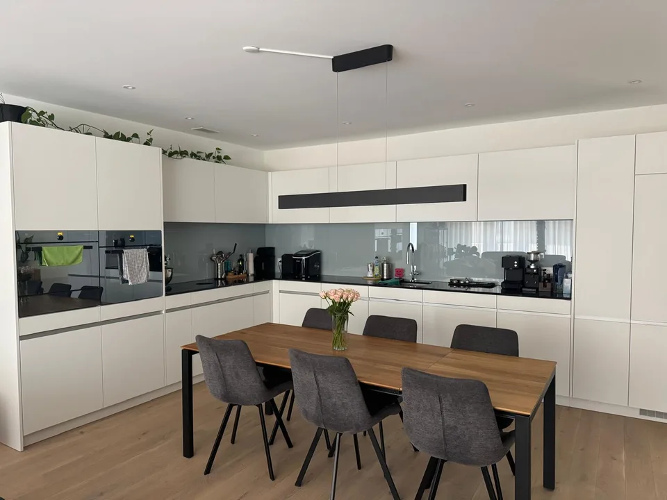 Moderne 4.5-Zimmer-Neubauwohnung mit seitlichem Seeblick in Arbon