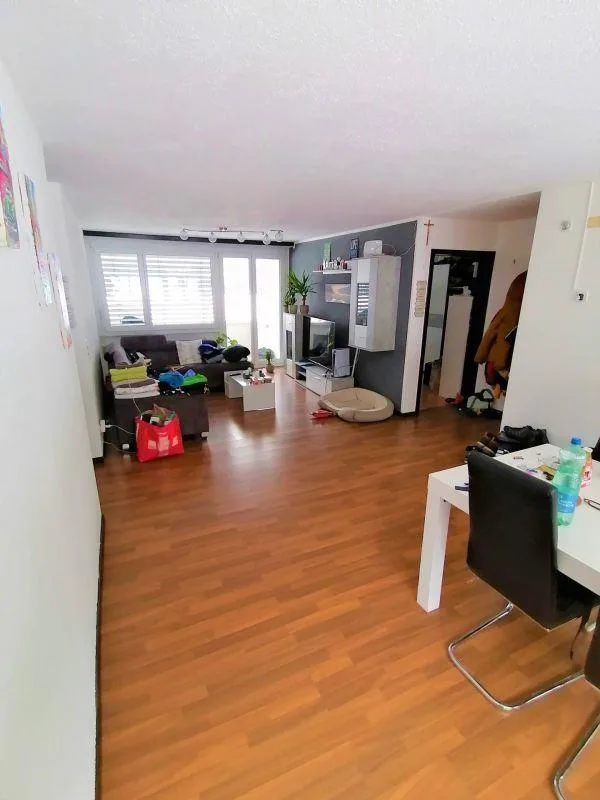 Schöne 3.5 Zi-Wohnung zu vermieten