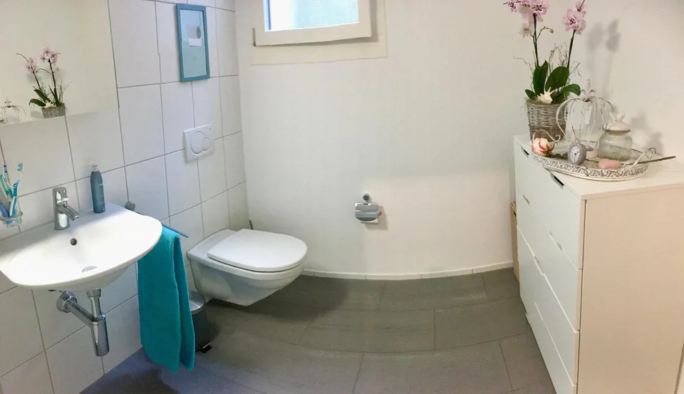 2-Zimmer-Einliegerwohnung (unmöbliert) an ruhiger Lage in Rain