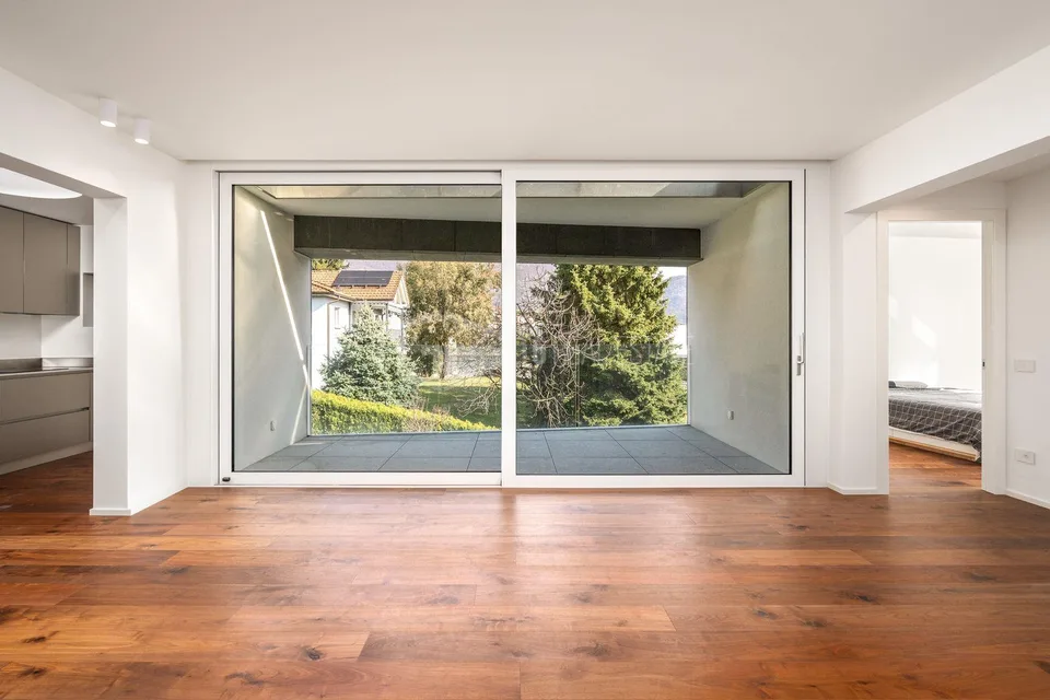 RESIDENZA CONTEMPORANEA CON TERRAZZA E PRIVACY