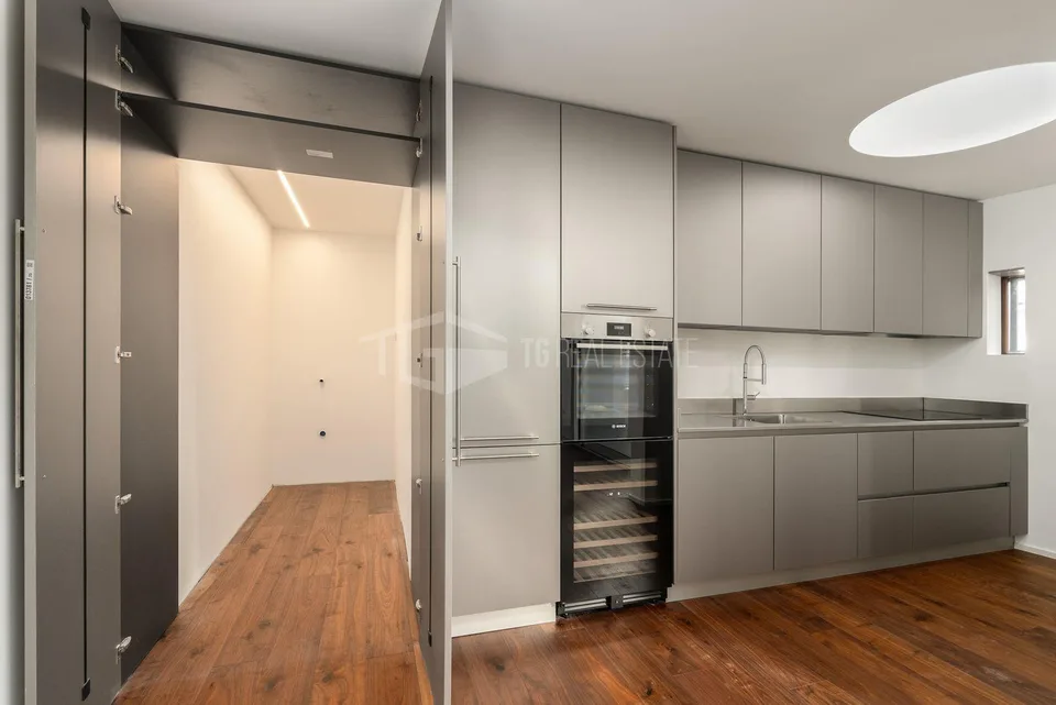 RESIDENZA CONTEMPORANEA CON TERRAZZA E PRIVACY – foto 6 di 13