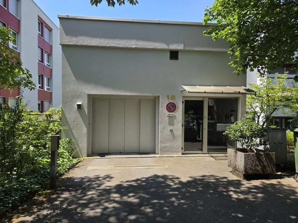 Einstellplatz (mit Autolift) im Parking Stadtbach-West zu vermieten!