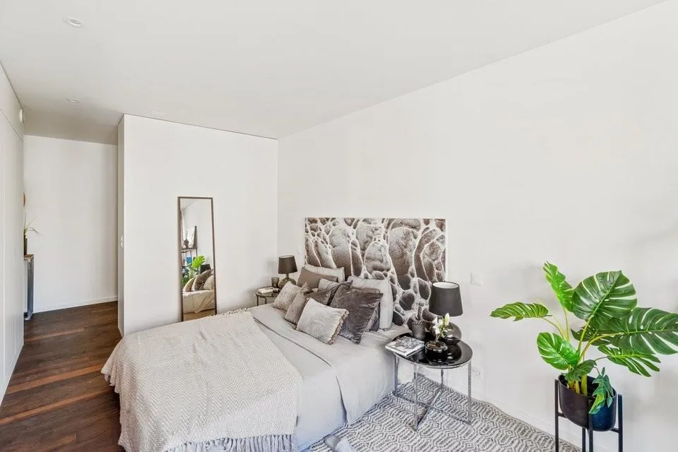 Helle und grosszügige Wohnung an zentraler Lage in Zürich-Oerlikon