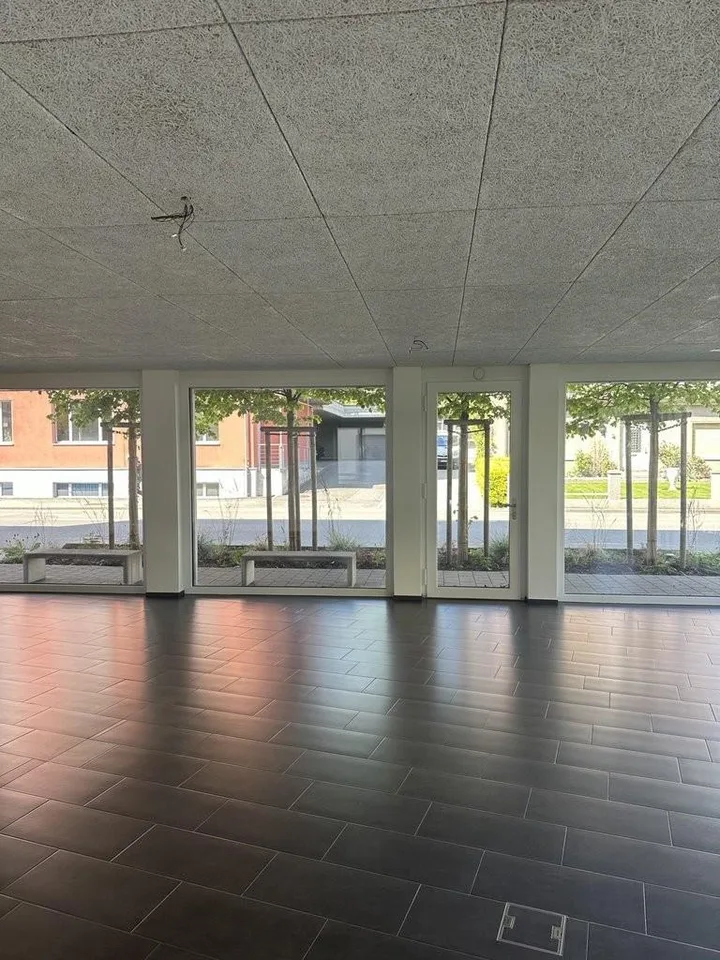 Moderne Gewerbefläche an bester Lage in Heerbrugg inkl. Parkplatz – photo 7 sur 9