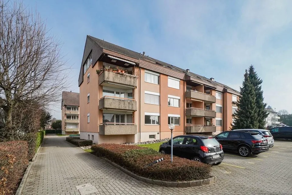 grosse 4.5 Zimmerwohnung in Langental