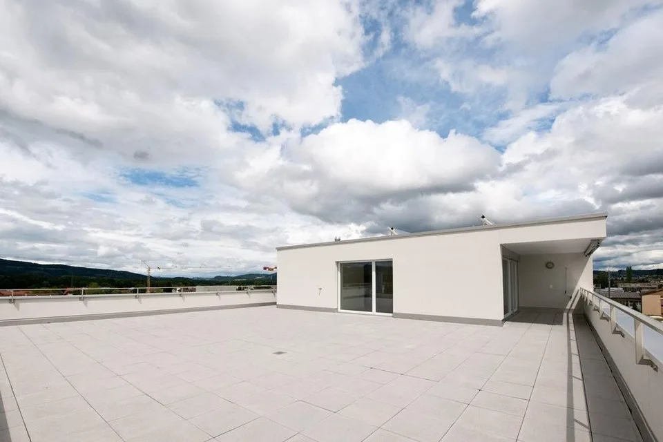 Attikawohnung mit grosser Terrasse