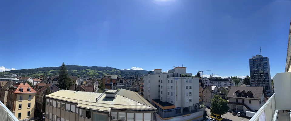 Studio / Zimmer mit Balkon