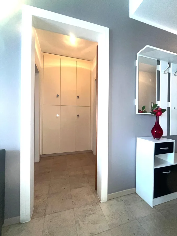 APPARTAMENTO 2.5 LOCALI CON MERAVIGLIOSA VISTA LAGO – foto 7 di 13