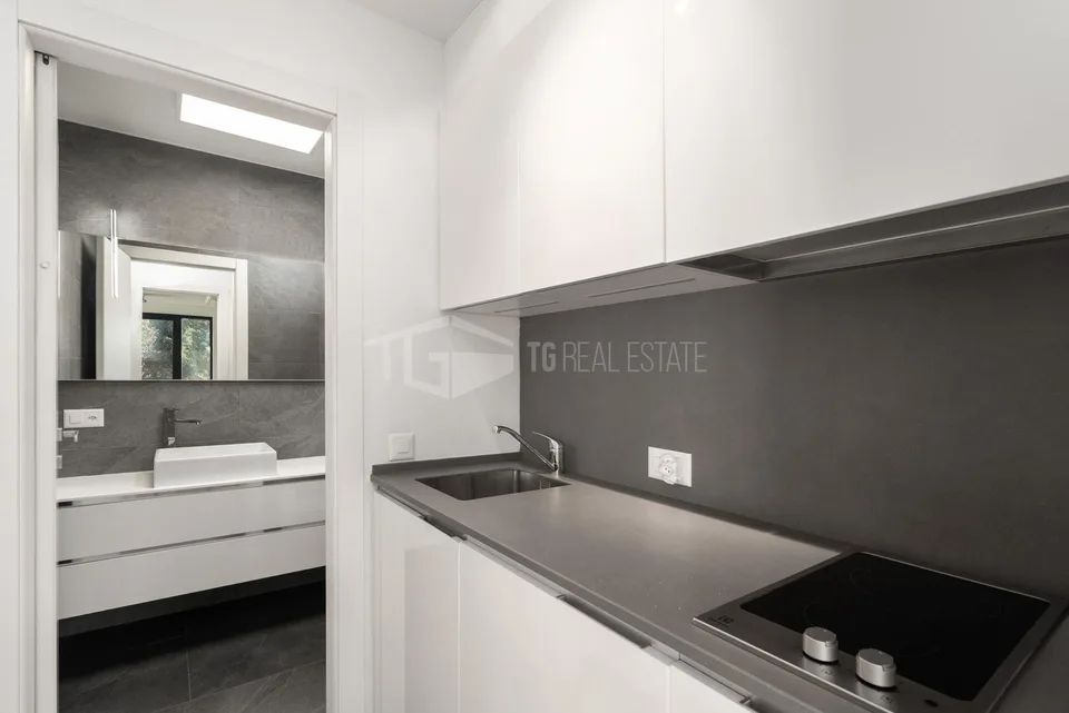 UFFICIO DI ALTO STANDING IN RESIDENZA CONTEMPORANEA | HIGH STANDING... – Foto 12 von 13