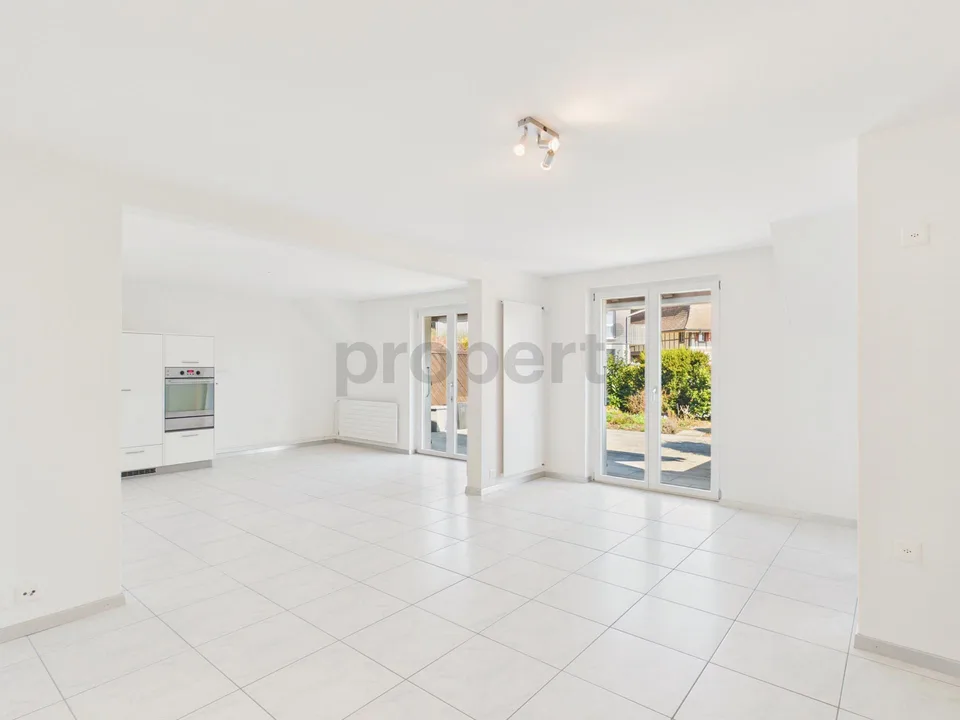 Moderne 3.5-Zimmer-Wohnung mit grosszügigem Grundriss und sonnigem ...