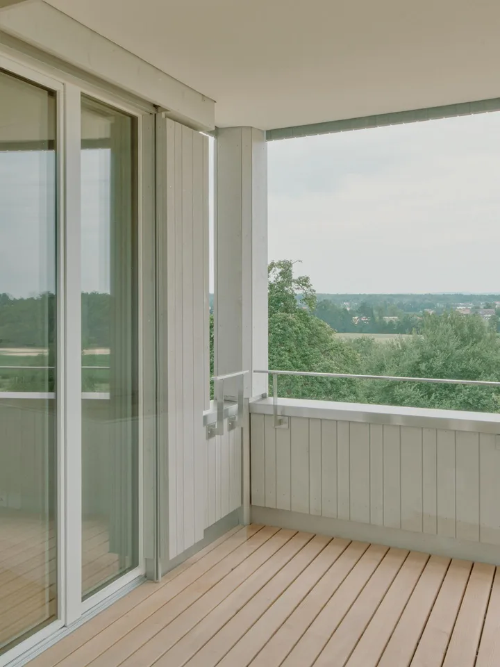 einzigartig, helle und hochwertige 4.5 Zi.-Whg. mit Seeblick