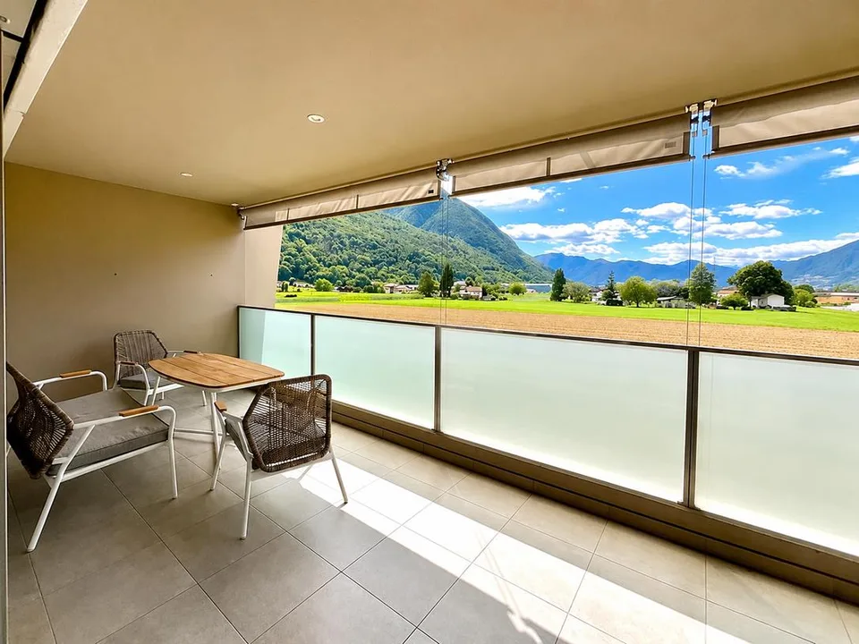 CONTONE - VENDESI MODERNO APPARTAMENTO CON AMPIA TERRAZZA