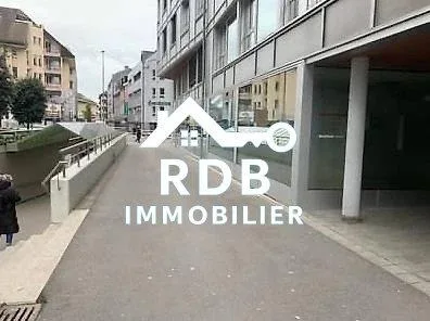 LOCAL COMMERCIAL TRÈS BIEN SITUÉ À  MORGES