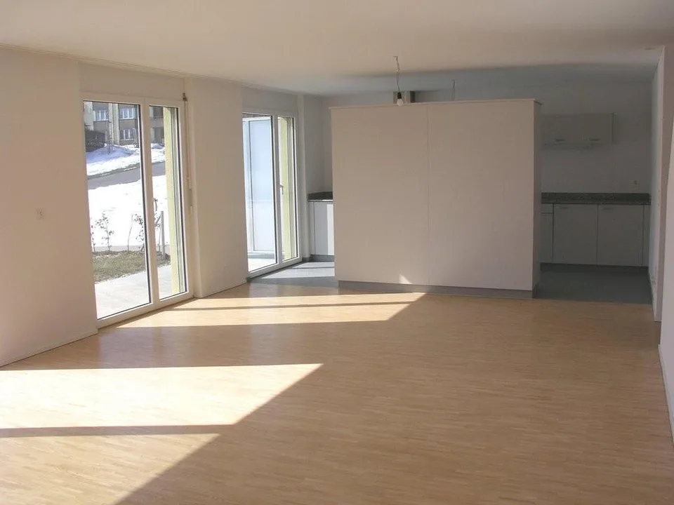 Wohnung mit grossem Gartensitzplatz