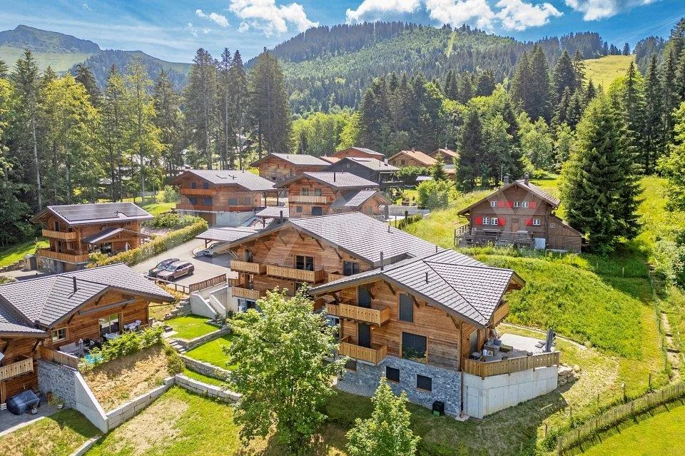 Un appartement 4.5 pièces où l’intérieur se prolonge  naturellement...