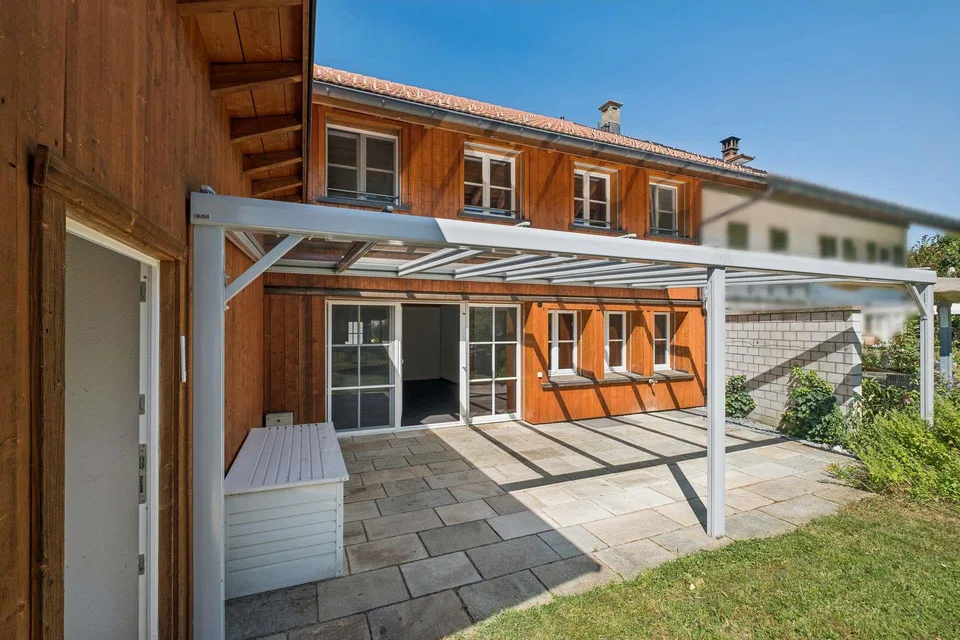 Grosszügiges Einfamilienhaus mit freiem Blick ins Grüne – Foto 12 von 13