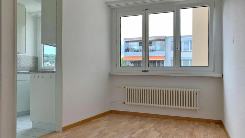4.5 room apartment on the Breite (1st floor right)