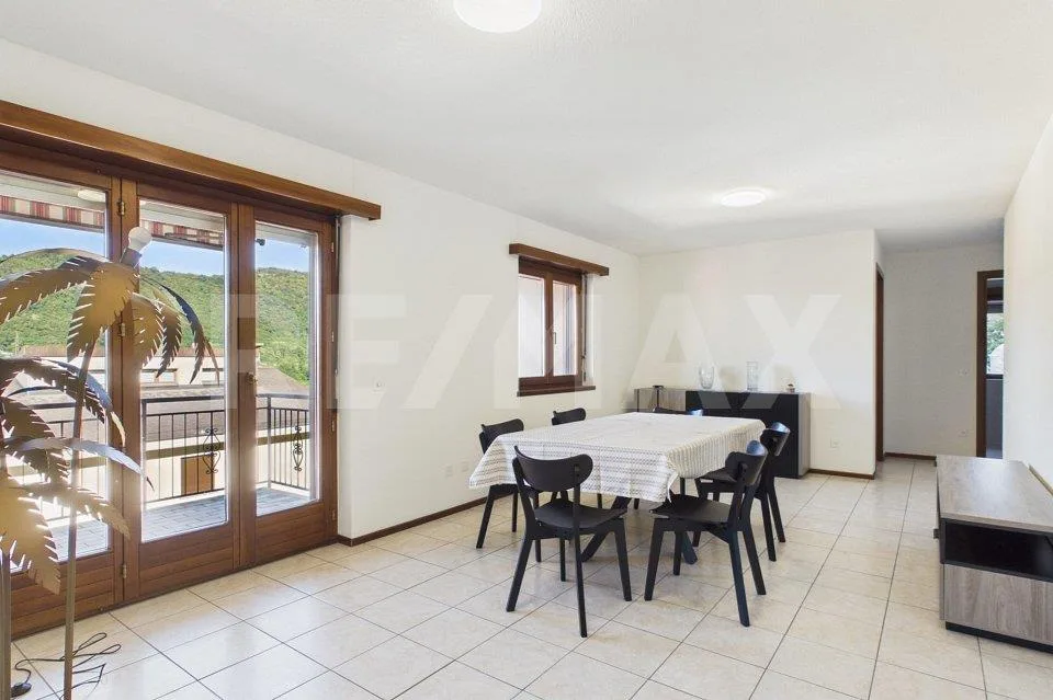 4.5 locali con terrazza, ultimo piano