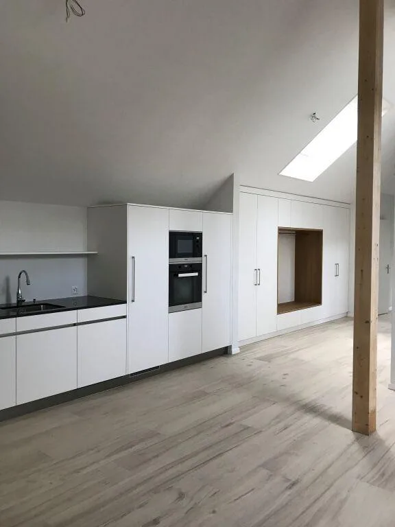 Schöne, helle 2.5-Zimmerdachwohnung