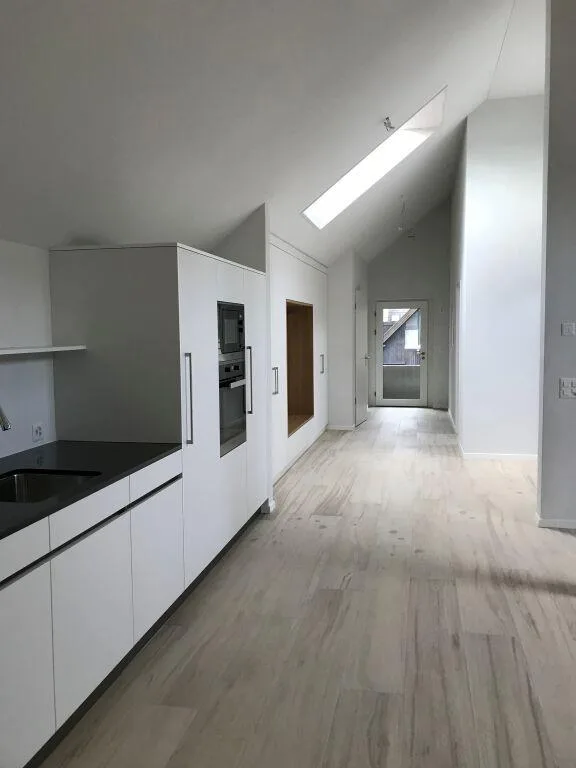 Schöne, helle 2.5-Zimmerdachwohnung