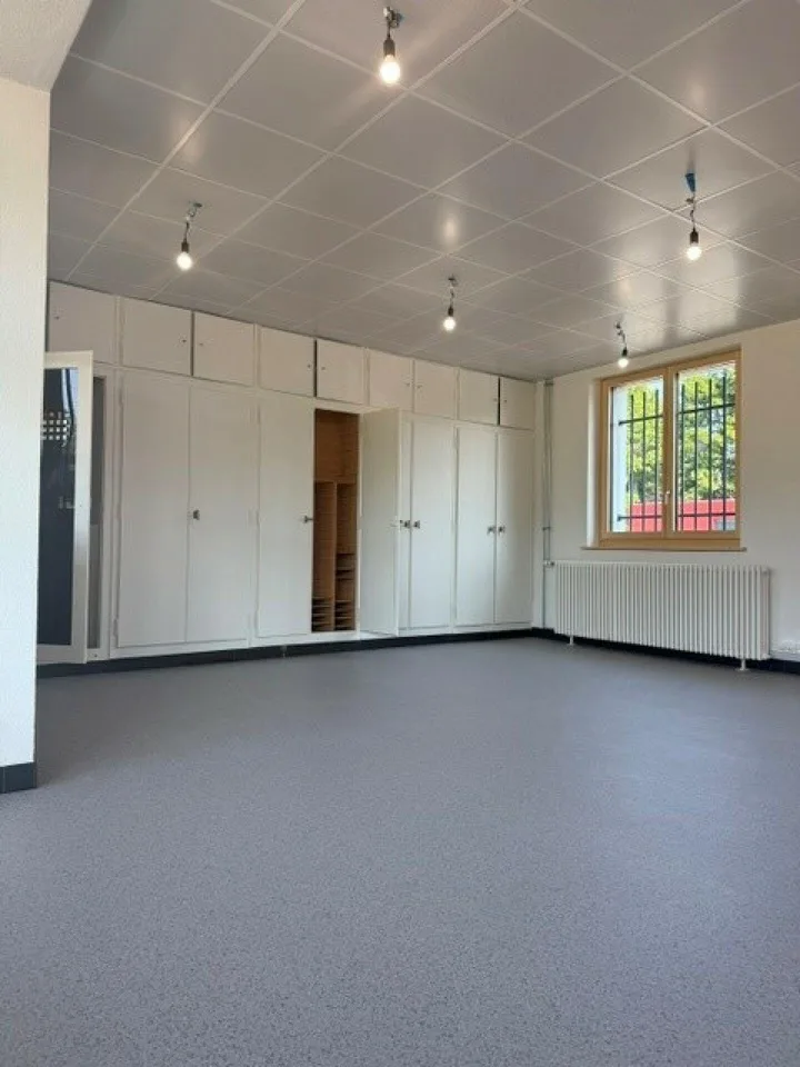 Surface administrative de 110 m² à Vernier-Meyrin Cargo