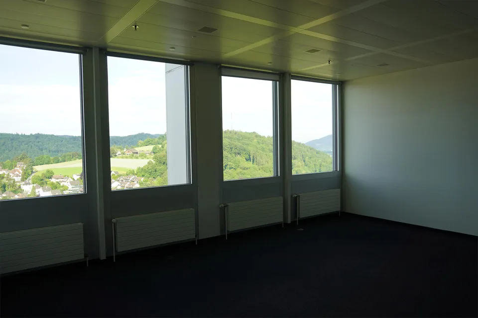 All-Inclusive Büro auf 25. Etage für 2-8 Arbeitsplätze