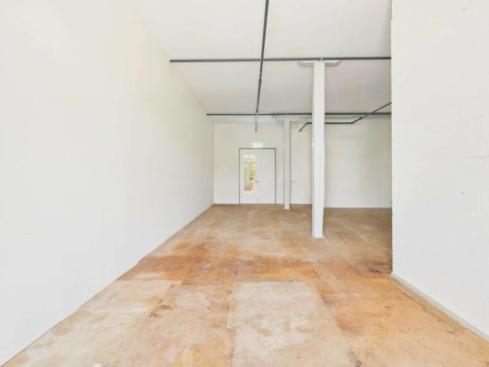 70 m2 Gewerbeflächen in modernem Gewerbehaus mit direktem Warenlift...